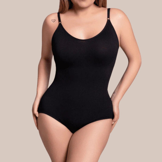 Curvely™ - Resalta la idea de curvas naturales y atractivas.