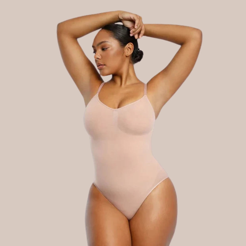 Curvely™ - Resalta la idea de curvas naturales y atractivas.